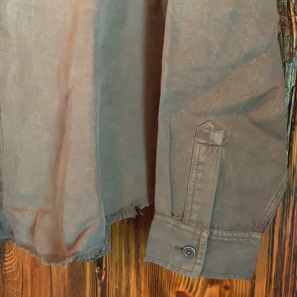 Rails Loren Olive Gold Star Embroidery Button Down Shirt - Picture 15 of 15